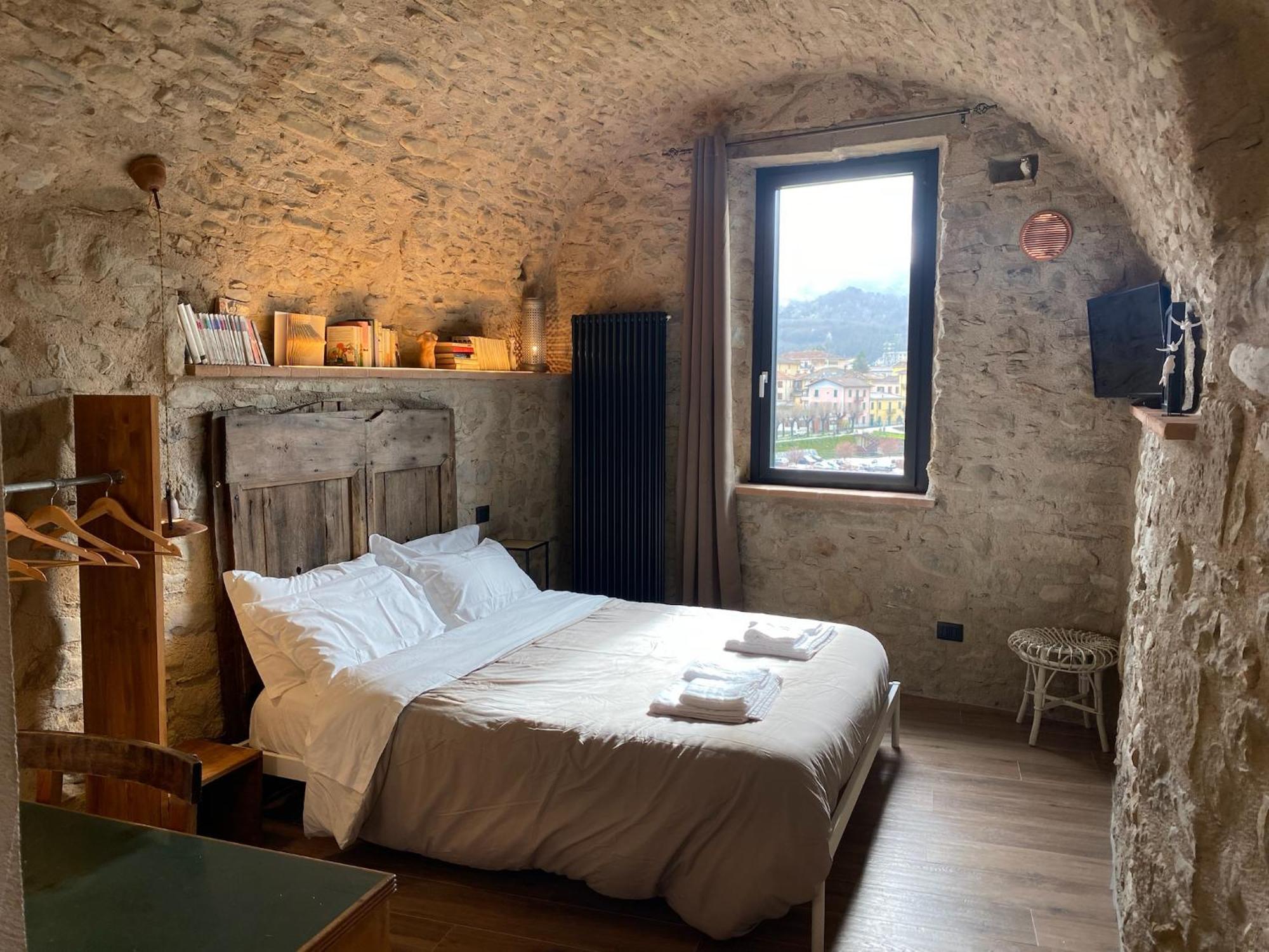 La Casa Medievale Suites E Spa Pontremoli Exteriör bild