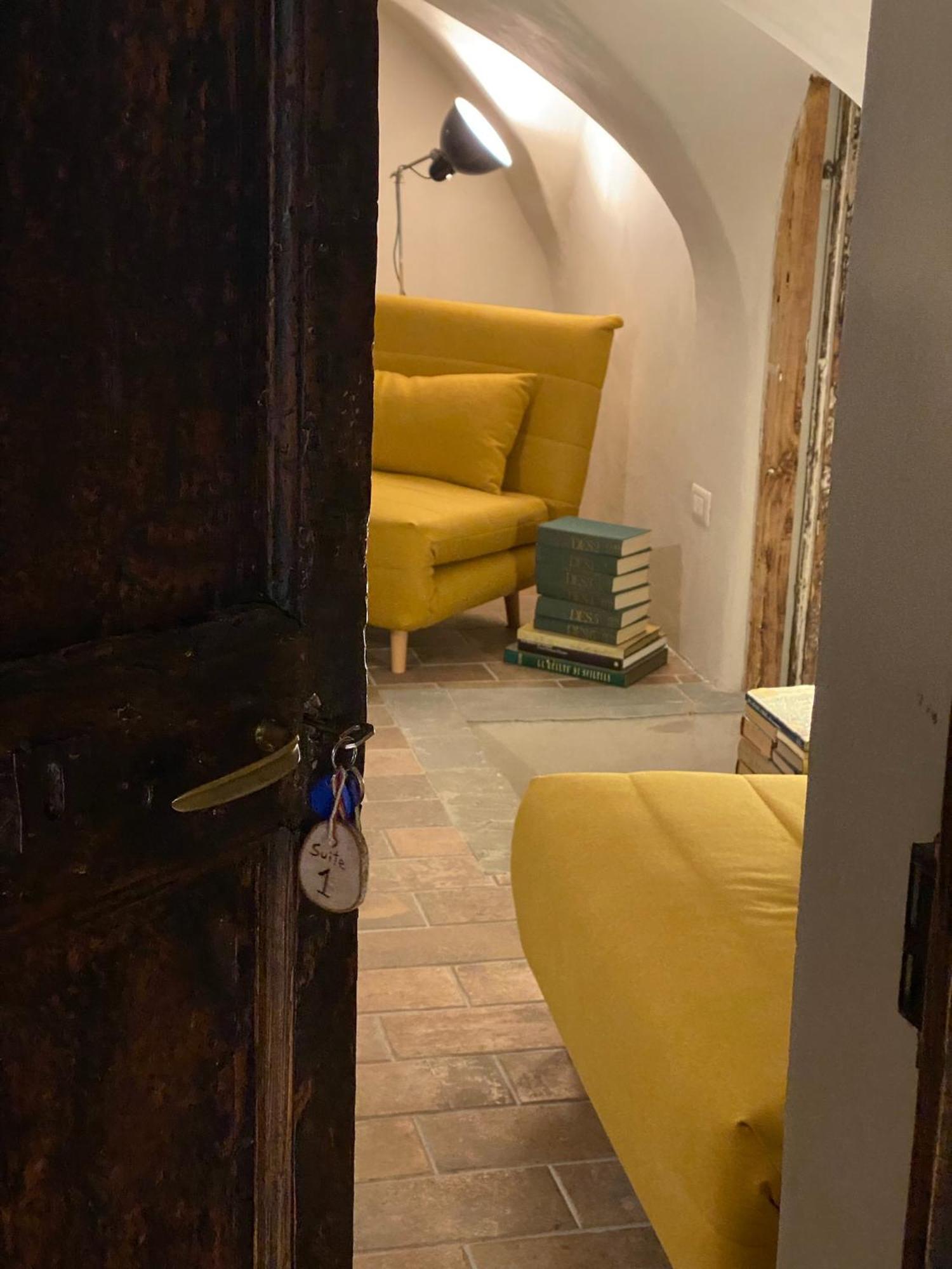 La Casa Medievale Suites E Spa Pontremoli Exteriör bild
