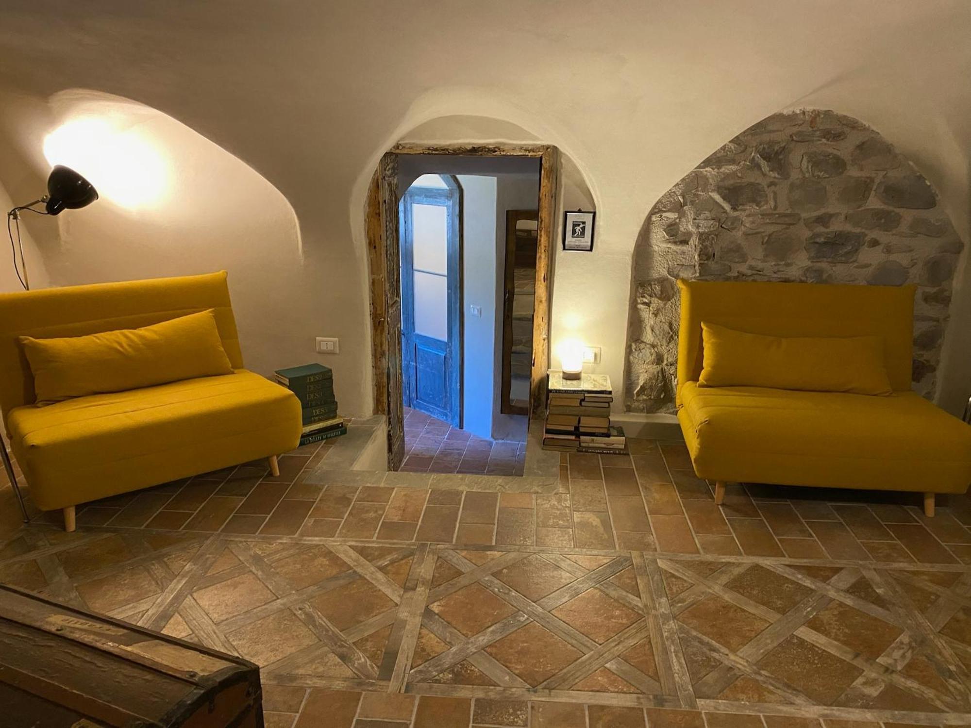 La Casa Medievale Suites E Spa Pontremoli Exteriör bild