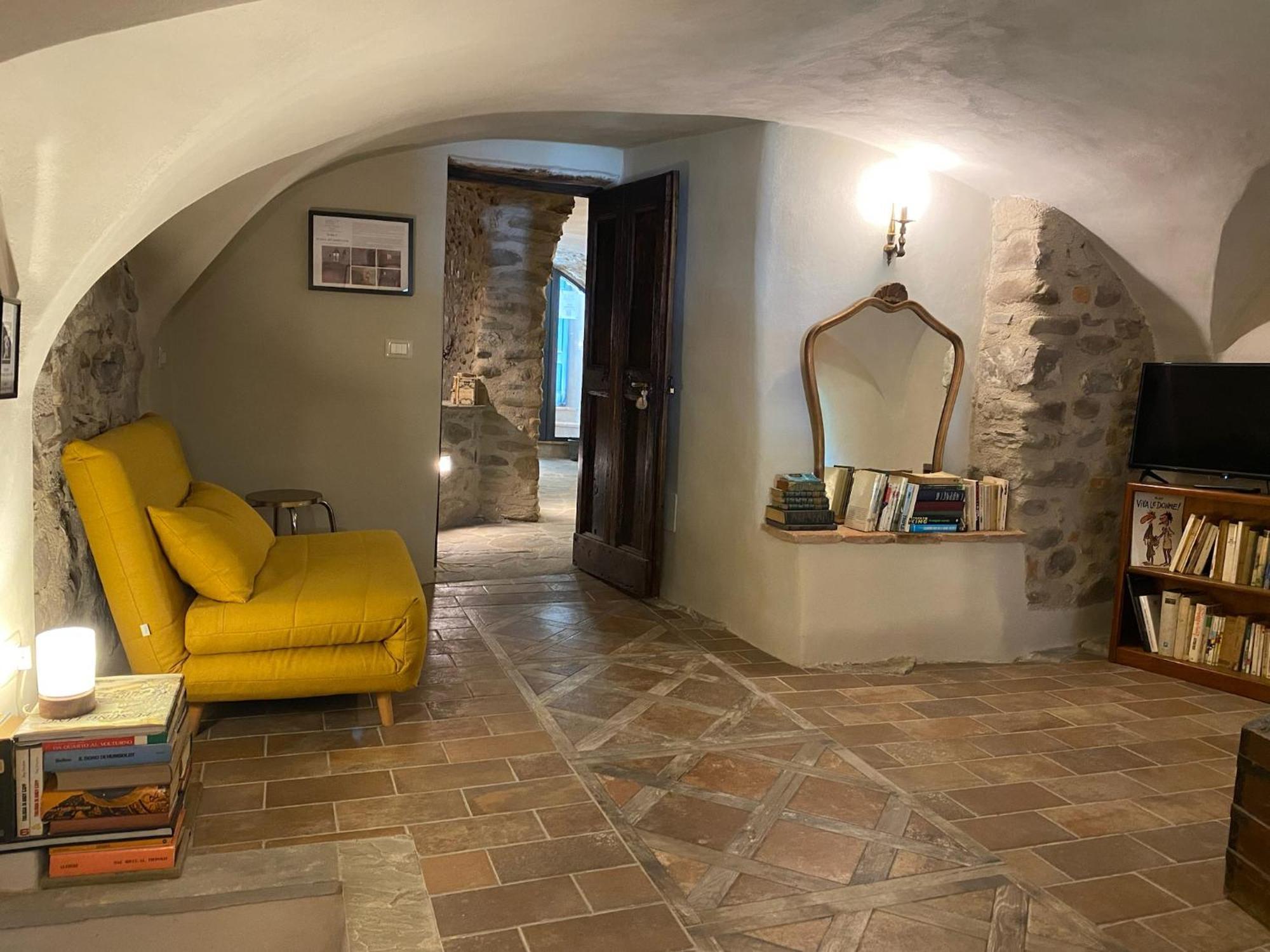 La Casa Medievale Suites E Spa Pontremoli Exteriör bild
